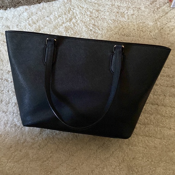 Kate Spade Tote Purse - Picture 6 of 14